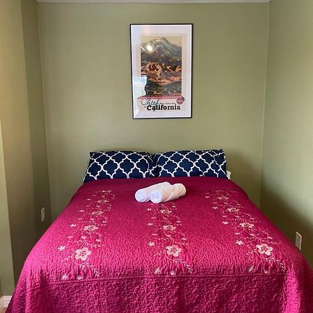 Private Room In Los Angeles With Wifi, Tv, And View Of Hollywood Sign & Shared Kitchen Екстер'єр фото